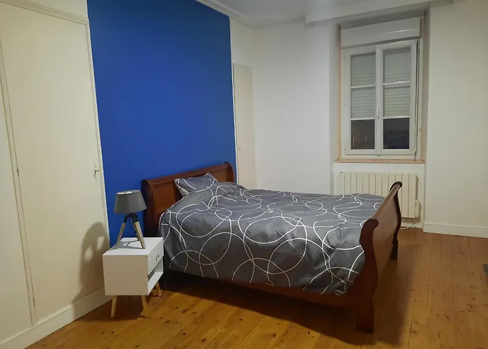 Ferienhaus Maison Centre - Proche 24h - 11 Pers - 4 Connerré